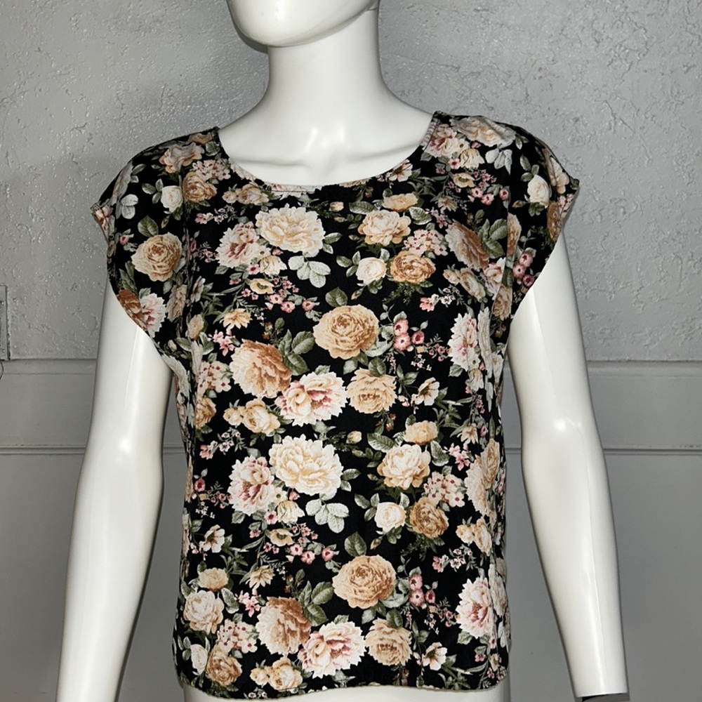 Forever 21 black floral blouse for women